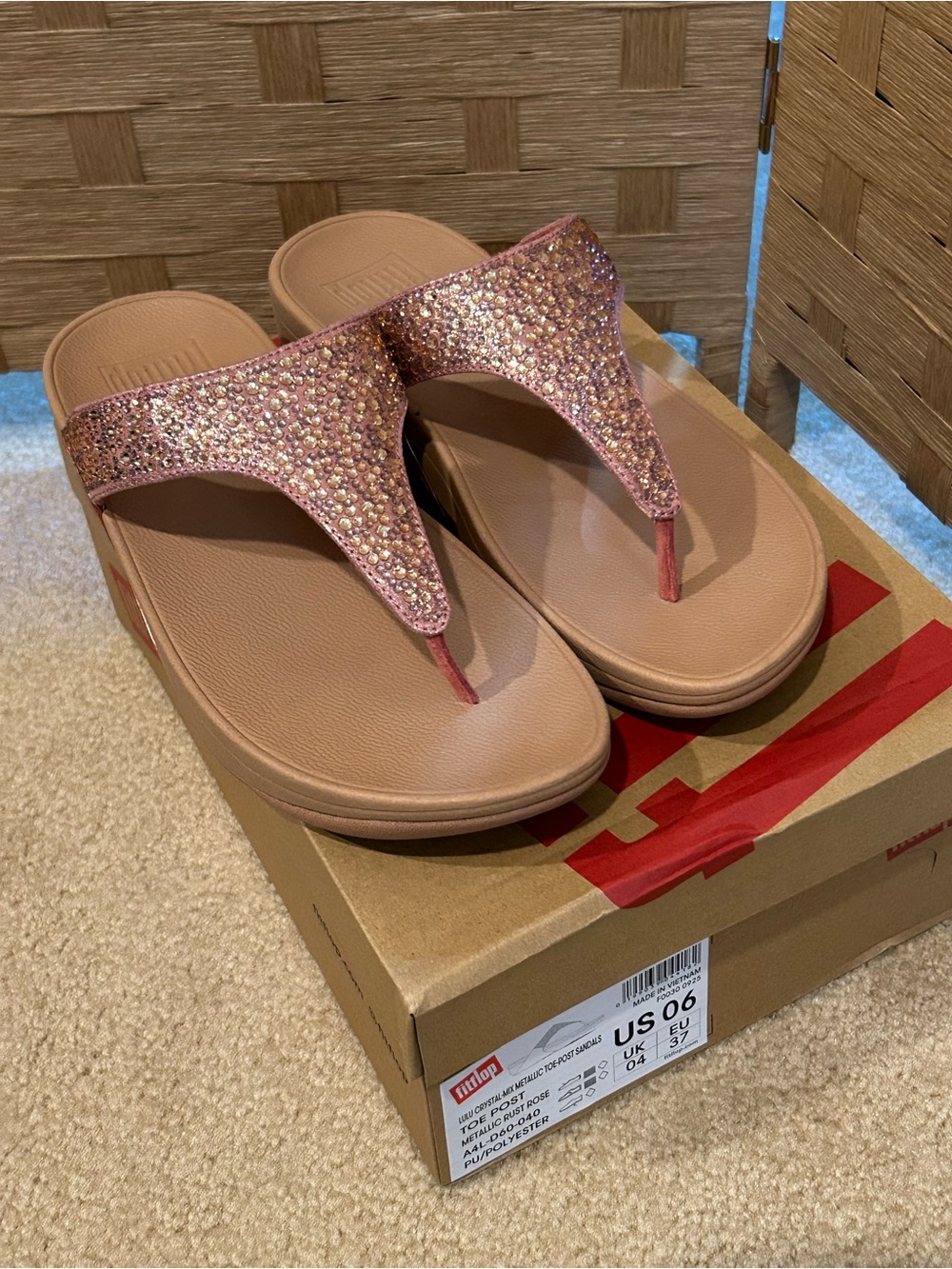 FitFlop Lulu Rose Gold Wedge Sandals 6 - Picture 2 of 4